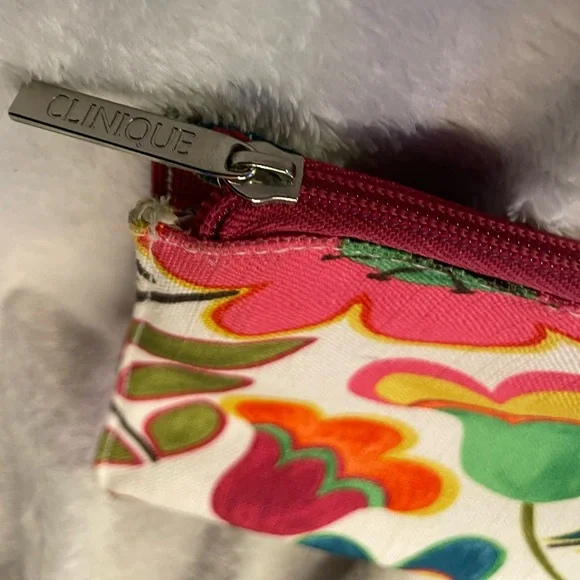 Clinique Colorful Floral Makeup Bag Pouches EUC - Picture 5 of 7